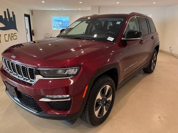 JEEP GRAND CHEROKEE 2023 1C4RJYB66PC633647 image